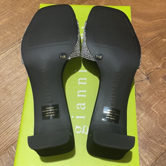Gianni Bini NWT sparkle slide sandals - Picture 4 of 5